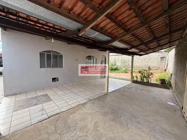 Casa 3 quartos + Casa 2 Quartos
