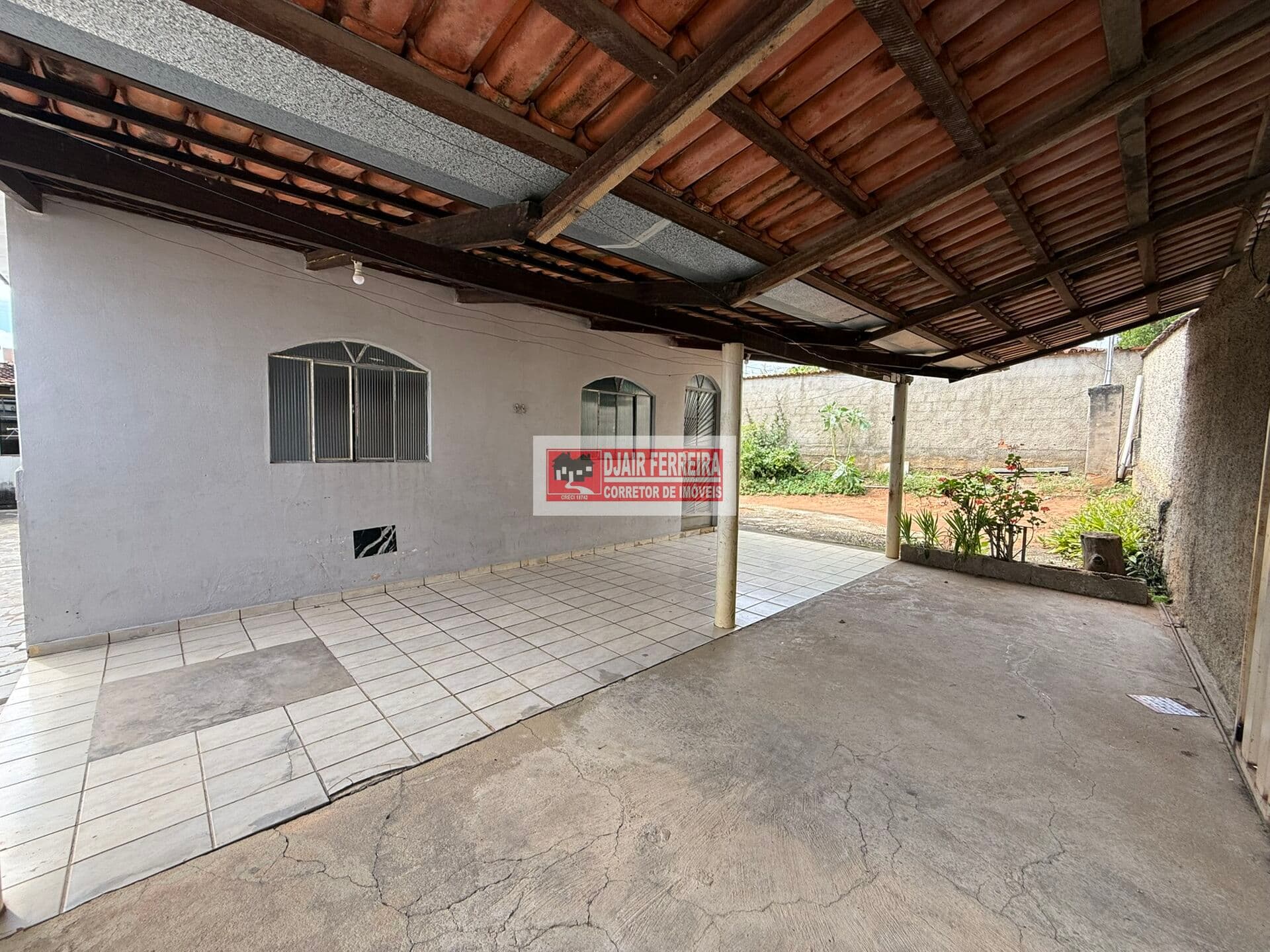 Casa 3 quartos + Casa 2 Quartos