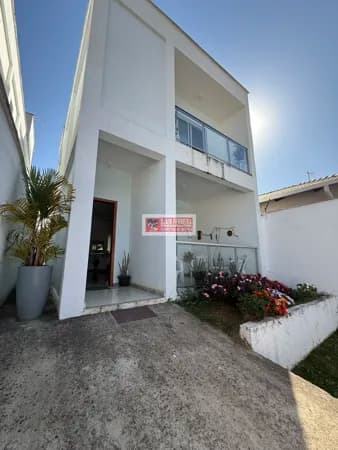 Casa 3 Quartos