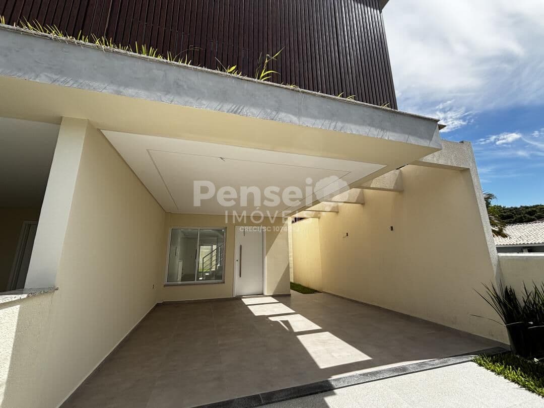 Linda Casa Duplex a 600m da Praia dos Ingleses – Florianópolis/SC