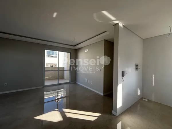 Luxo e Espaço na Cobertura NOVA de 3 Dormitórios com Terraço de 80m² – Praia dos Ingleses!