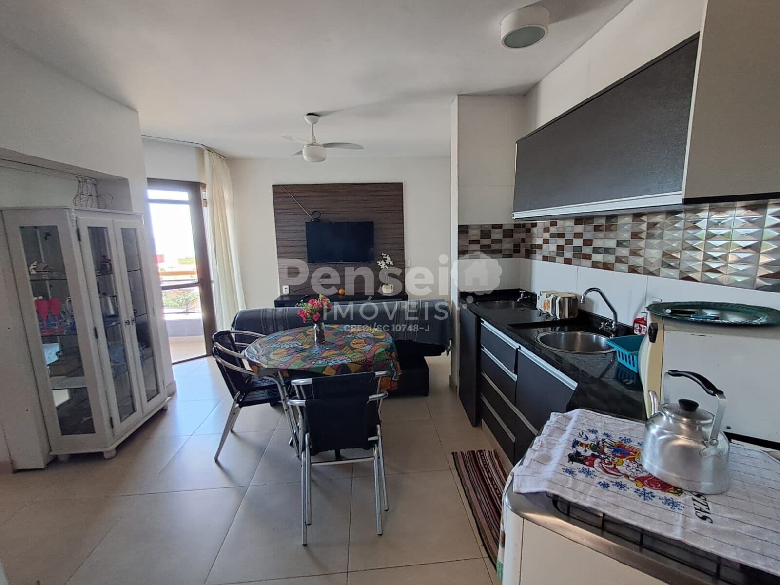 Vista Mar em Florianópolis – Apartamento Mobiliado em Condomínio Completo