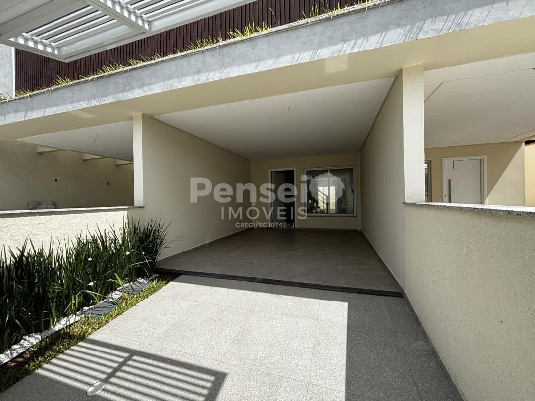Linda Casa Duplex a 600m da Praia dos Ingleses – Florianópolis/SC