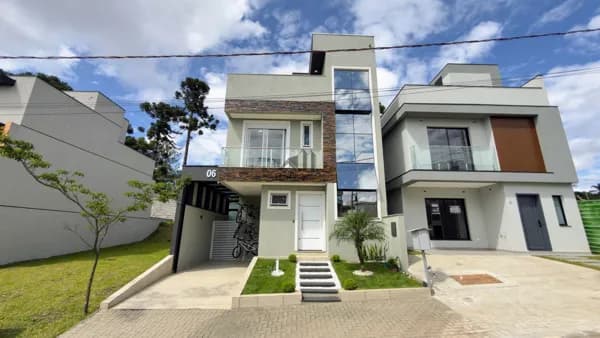 Sobrado 100% mobiliado, à venda no bairro Umbará - Curitiba/PR