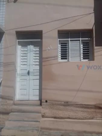 Casa à Venda no Centro Comercial de Caruaru - Oportunidade de Investimento