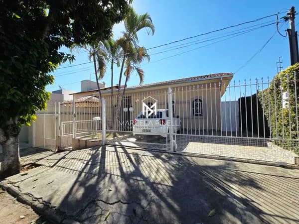 Casa 6 dormitórios no Colinas Park - Alfenas/MG
