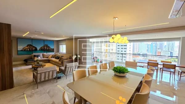 Apartamento de 266m² com 3 suítes e 5 vagas à venda em Perdizes