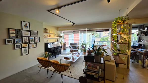 Apartamento de 174m² com 2 suítes e 3 vagas à venda em Perdizes