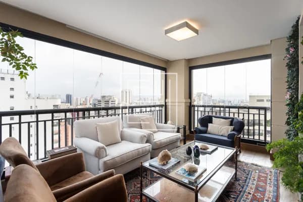 Apartamento de 255m² com 4 suítes e 4 vagas à venda em Perdizes