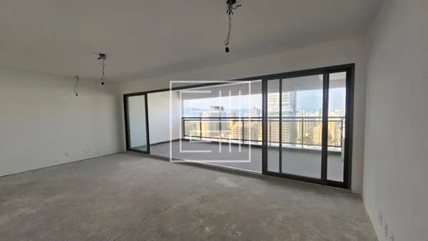 Apartamento de 174m² com 3 suítes e 2 vagas à venda em Perdizes