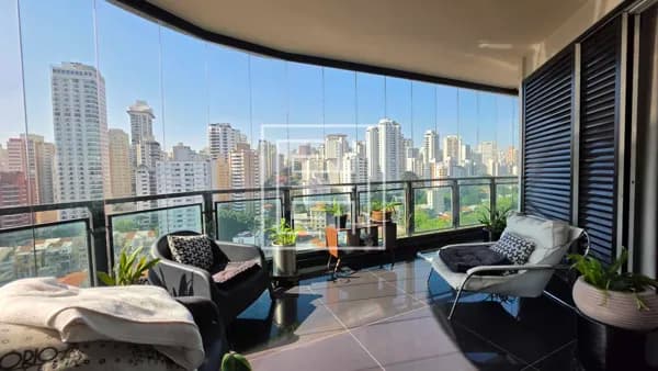Cobertura Duplex de 427m² com 4 dormitórios sendo 3 suítes e 5 vagas à venda em Perdizes