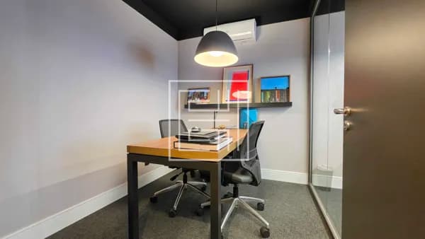Conjunto comercial de 70m² com 4 salas 3 banheiros e 1 copa cozinha