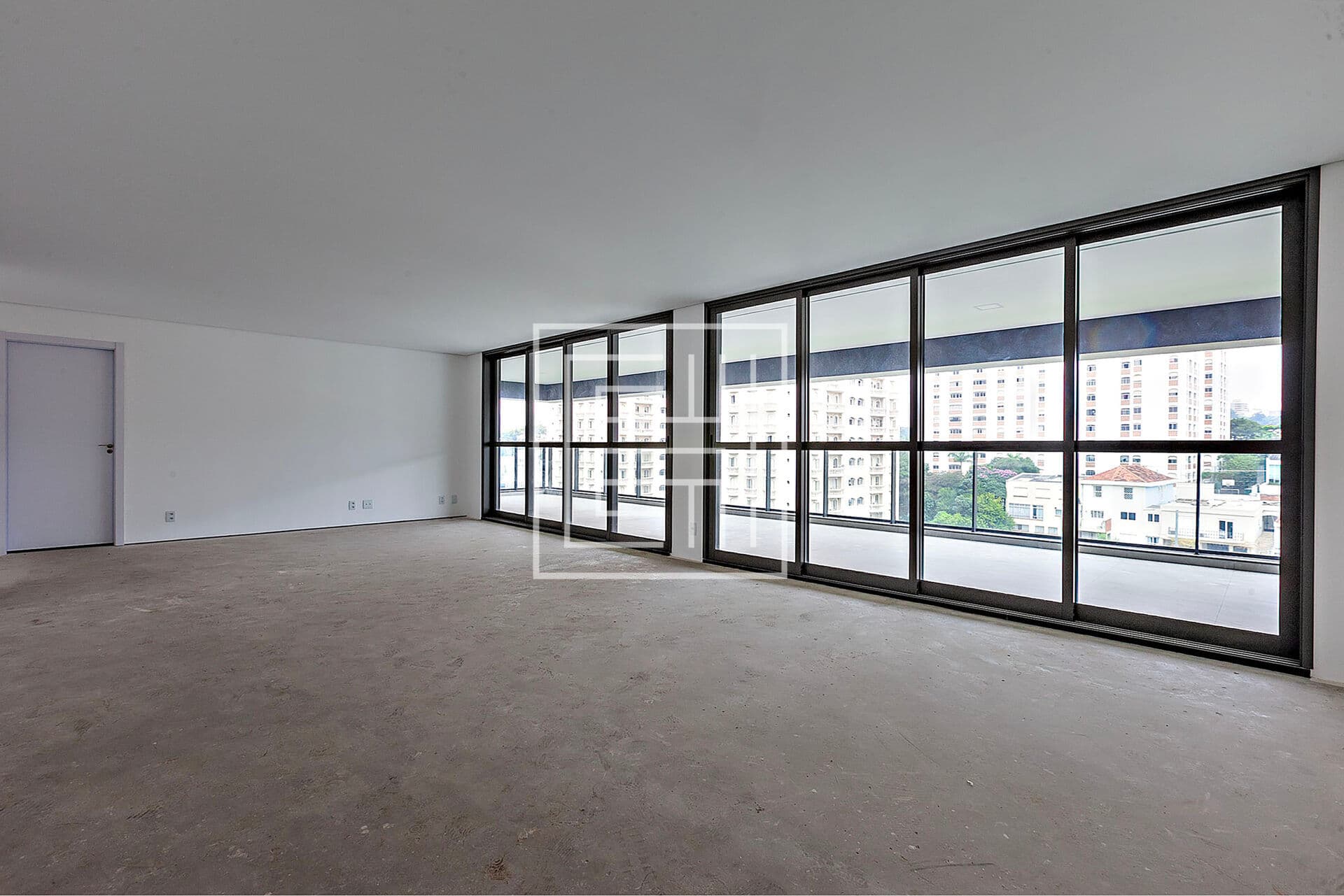 Apartamento de 277m² com 4 suítes e 4 vagas à venda em Perdizes