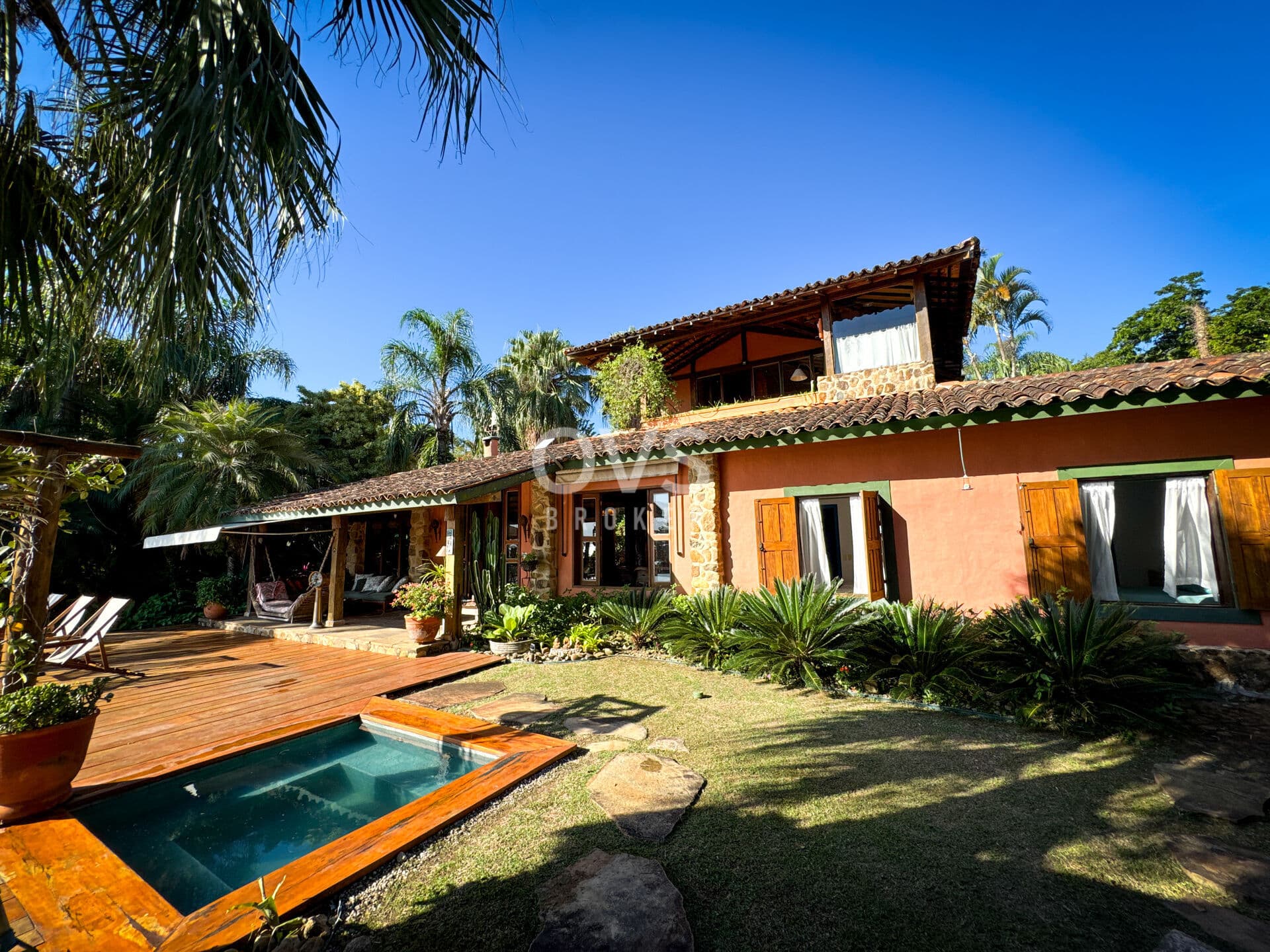 Casa Alto Padrão, com vista para o mar, no sul de Ilhabela/SP