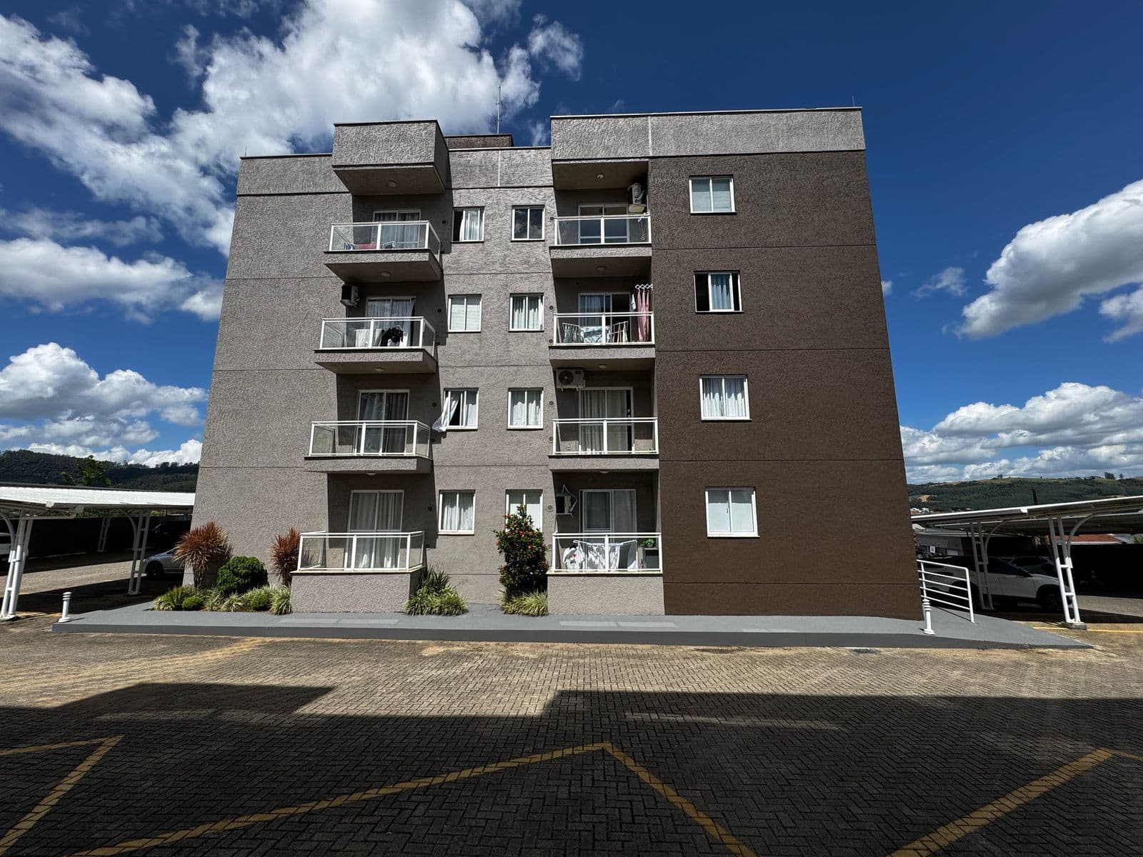 Apartamento em Vila Nova, Laurentino/SC