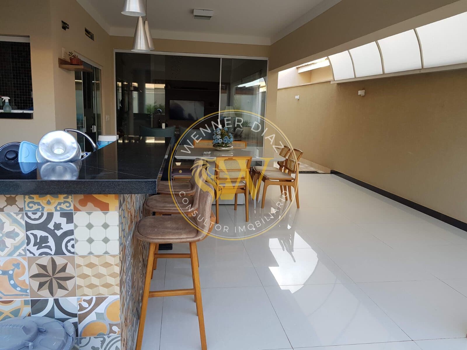 CASA À VENDA NO CONDOMÍNIO RECANTO DO LAGO – ZONA LESTE – R$ 1.400.000,00