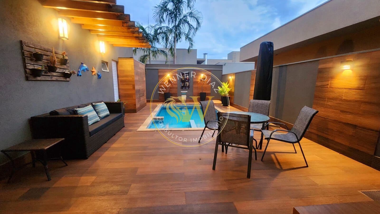 CASA DE ALTO PADRÃO À VENDA NO CONDOMÍNIO RECANTO DO LAGO – R$ 1.550.000,00