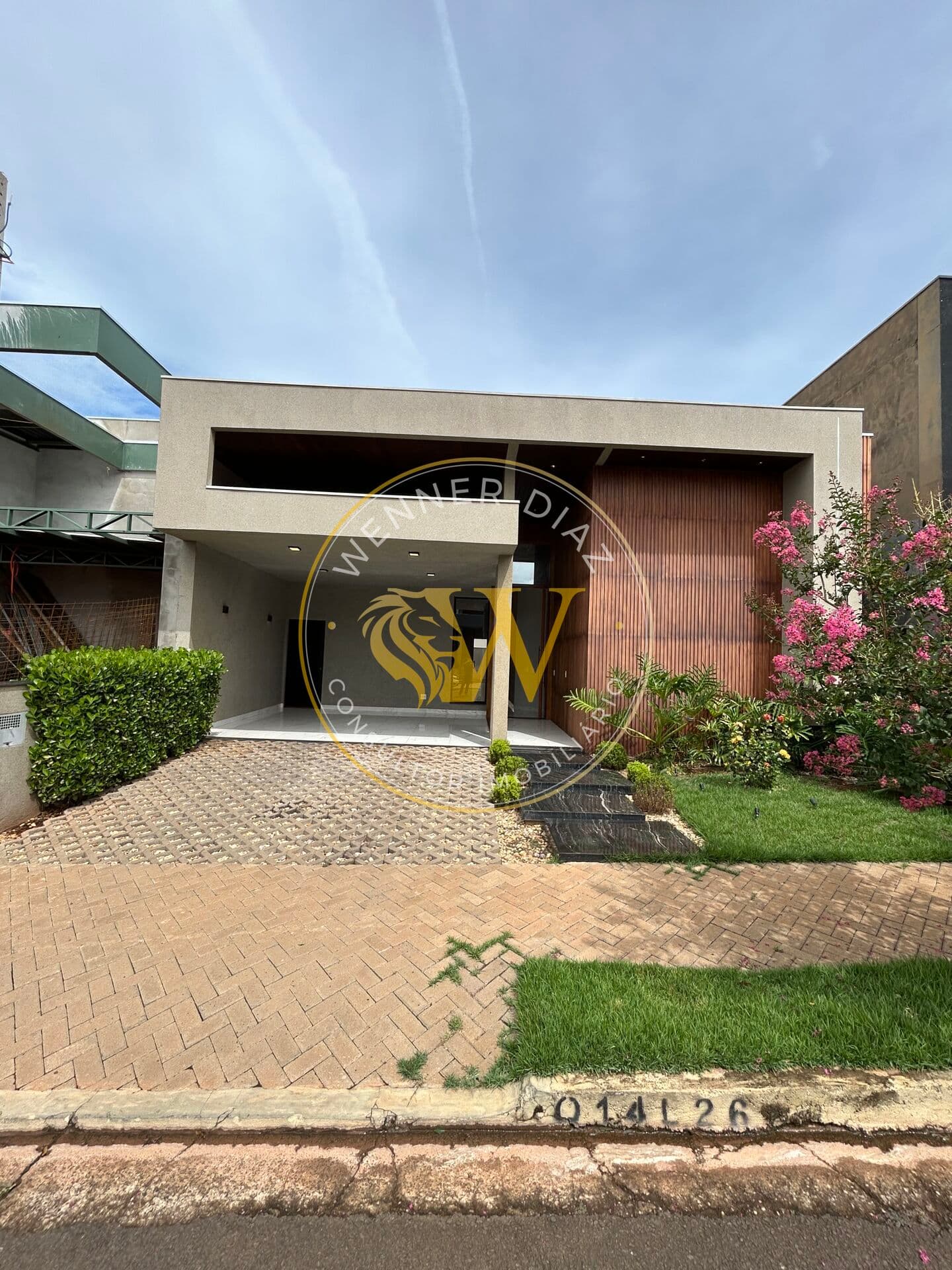Casa de Alto Padrão em Condomínio – Quinta do Lago I