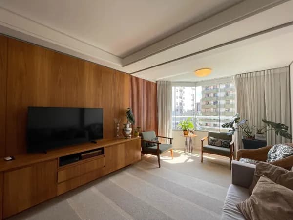 Amplo apartamento 04D/03 suítes + 02 vagas garagem