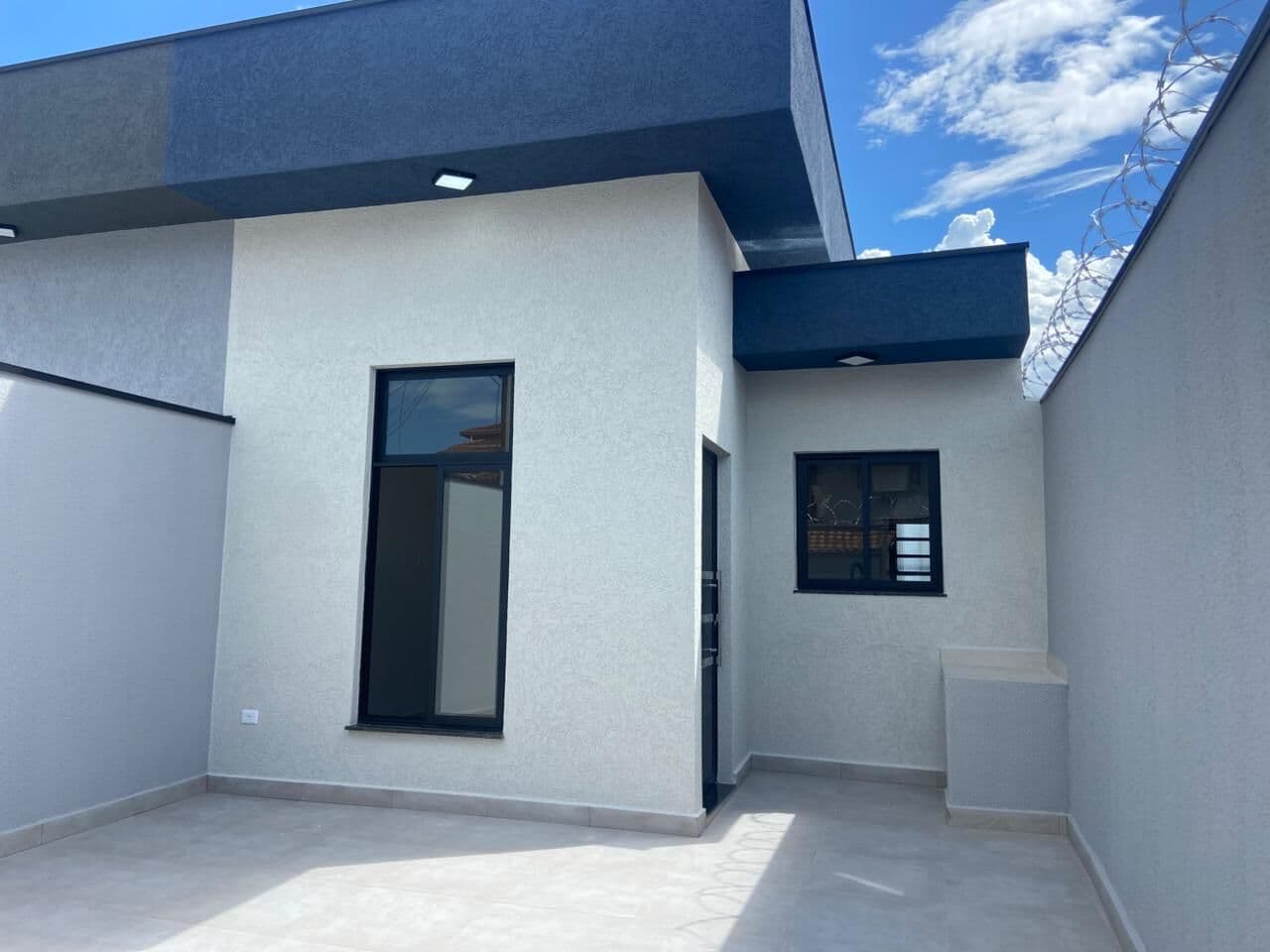 Casa em Residencial e Comercial Cidade Jardim, Pindamonhangaba/SP