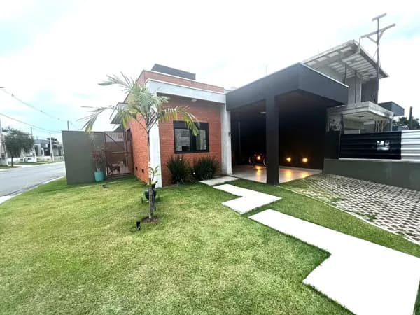 Casa Alto Padrão em Residencial Vila Romana, Pindamonhangaba/SP