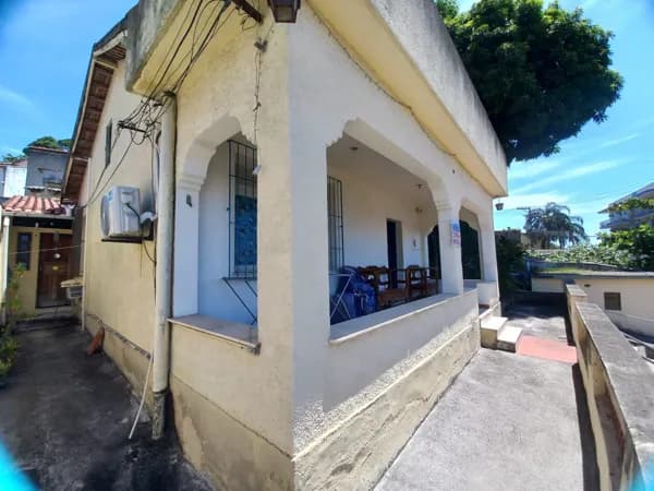 Casa Padrão próximo ao Ilha Plaza Shopping