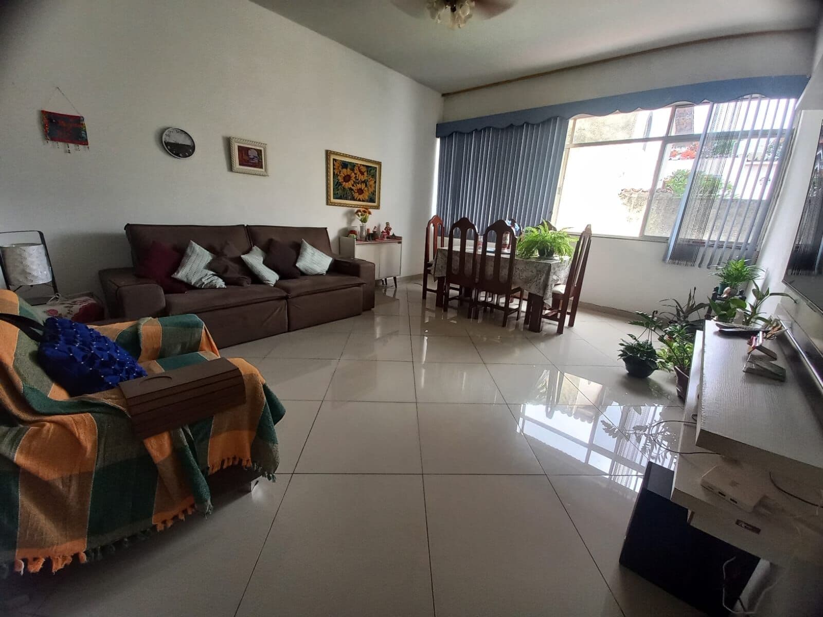 Lindo apartamento á venda no Moneró