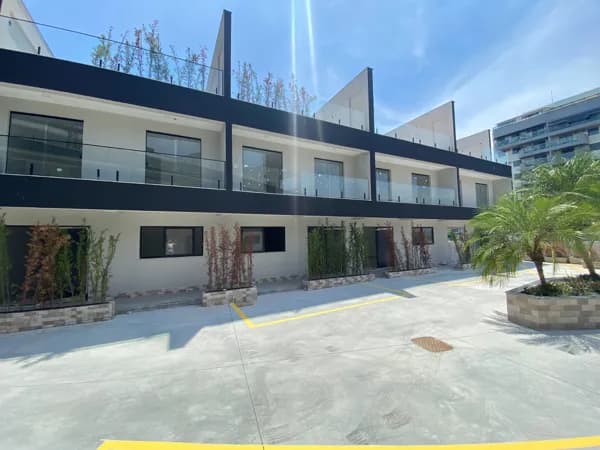 Casa em Duque de Caxias - Jardim Vinte e Cinco de Agosto