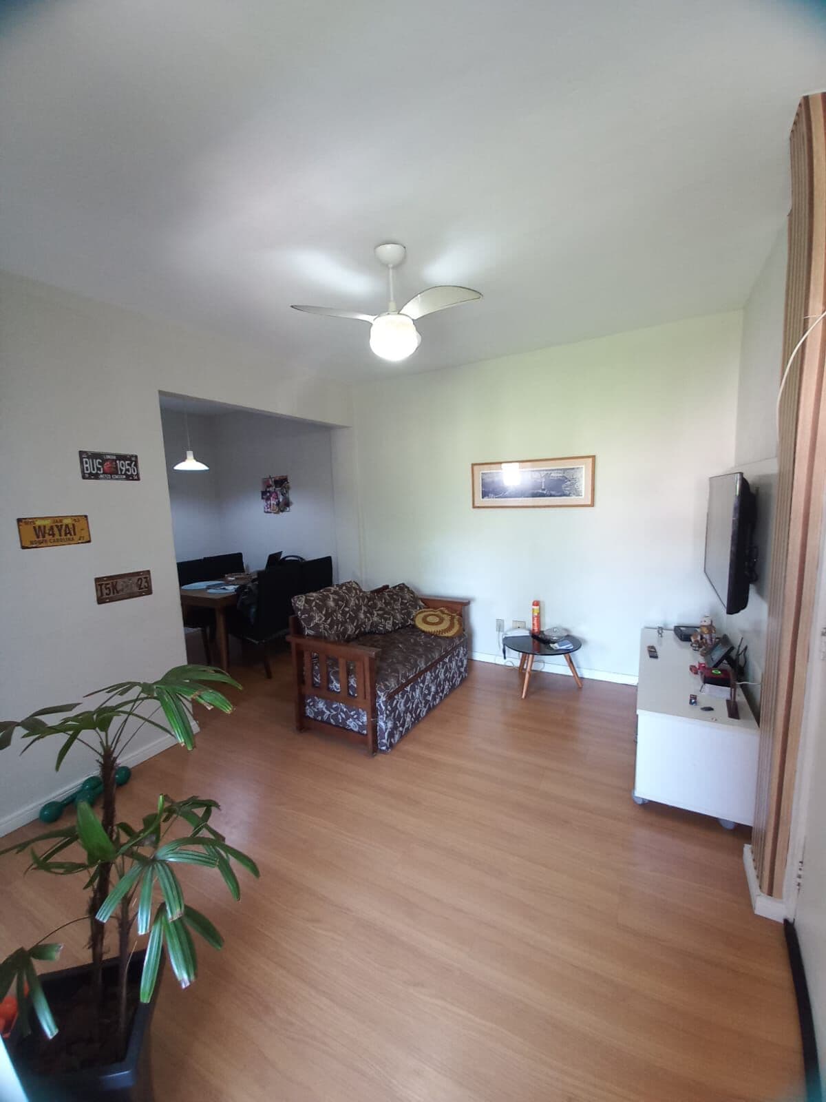 Apartamento Padrão com varanda em excelente condomínio