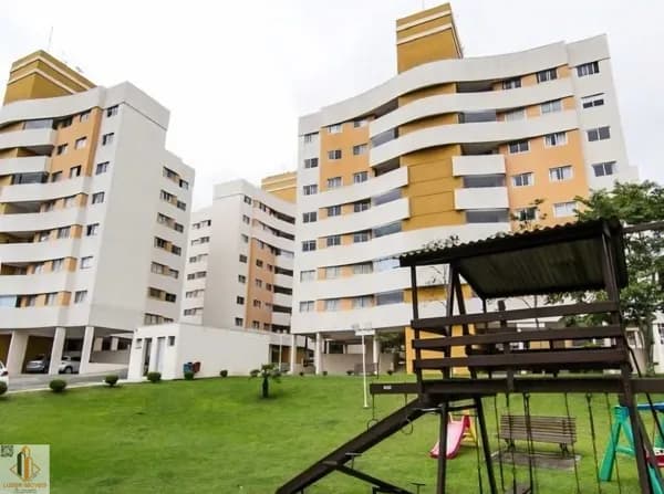 Apartamento mobiliado 2 dorms.Cond.Ipes C.Comprido, Curitiba