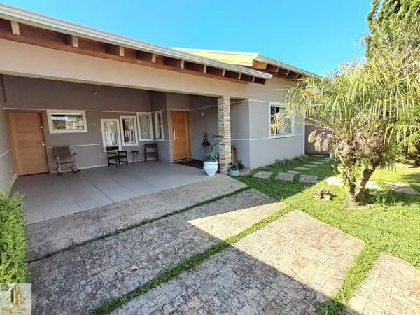 Casa Térrea 180m2 venda bairro Orleans em Curitiba.