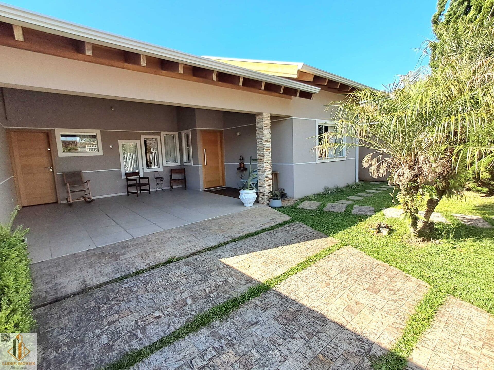 Casa Térrea 180m2 venda bairro Orleans em Curitiba.
