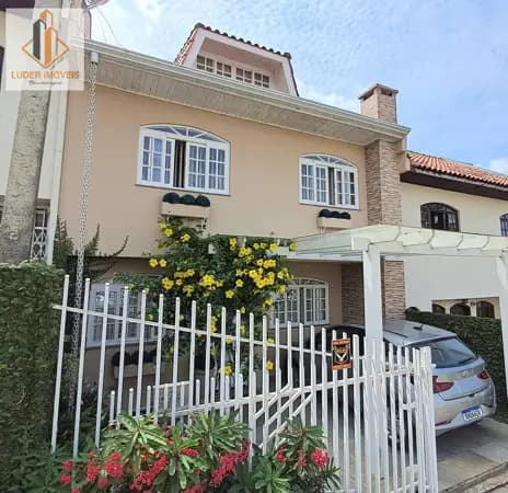 Sobrado Triplex 3 dorms. 135m2 venda Barreirinha em Curitiba.