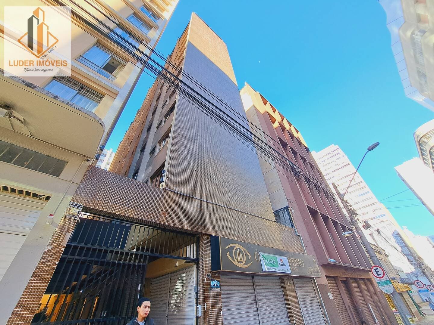 Ponto Comercial com moradia 50m² venda no Centro de Curitiba.