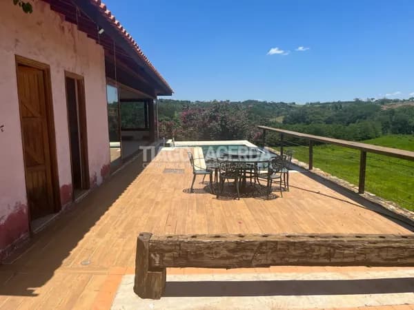 Haras de Alto Padrão em Jaguariúna com Estrutura Completa para Equinos e Lazer