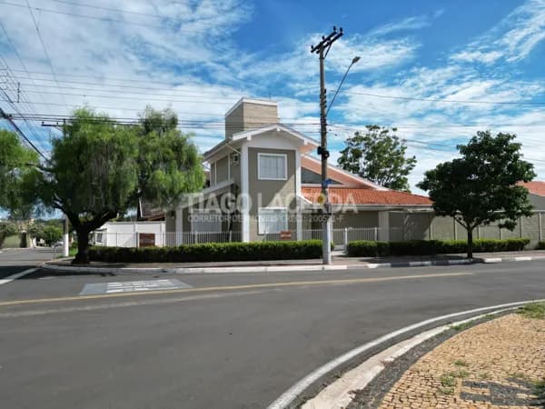 Casa à Venda no Jardim das Tulipas – Holambra/SP