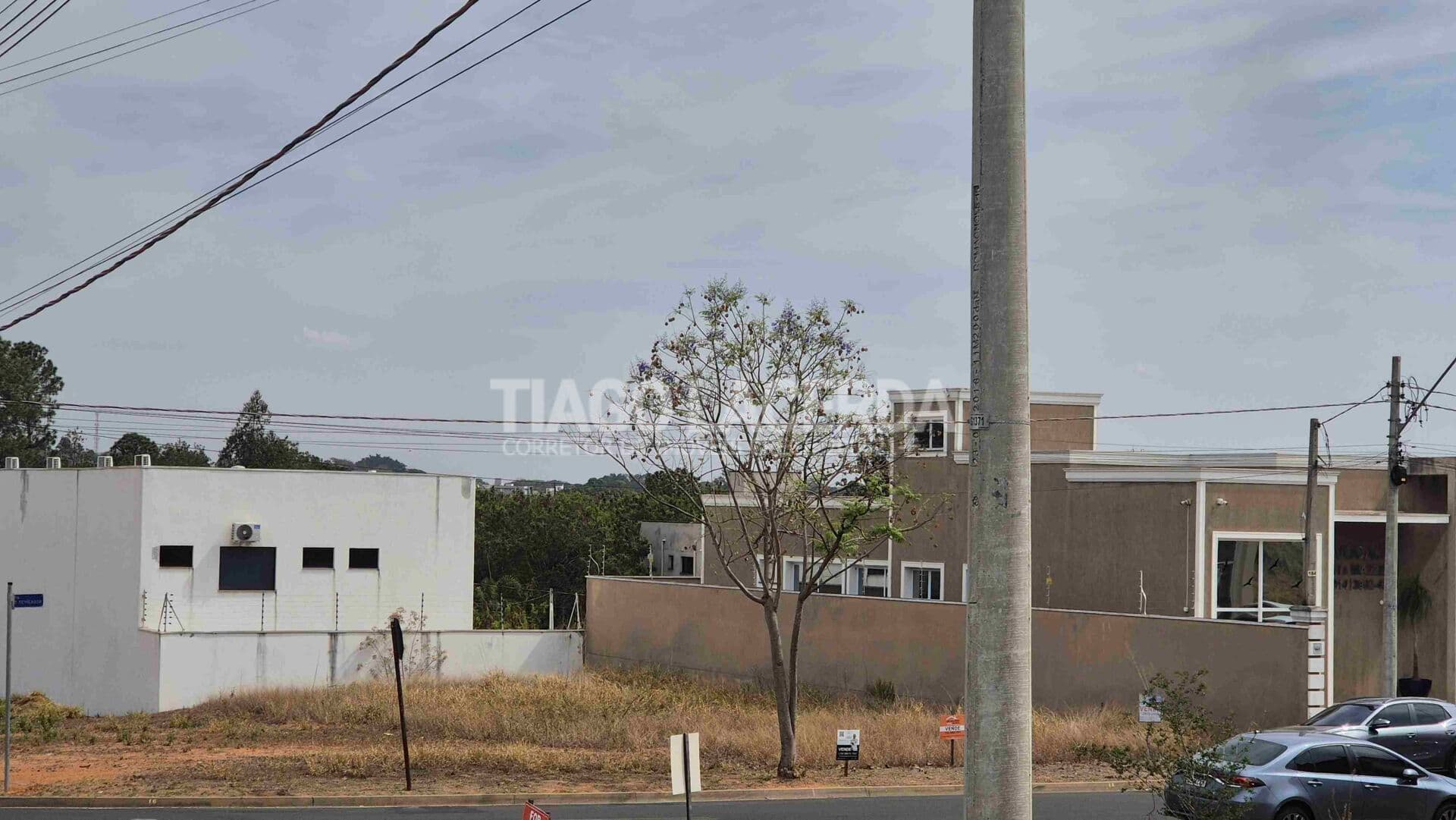 Terreno à Venda Holambra – 360 m², localizado próximo ao Boulevard Holandês
