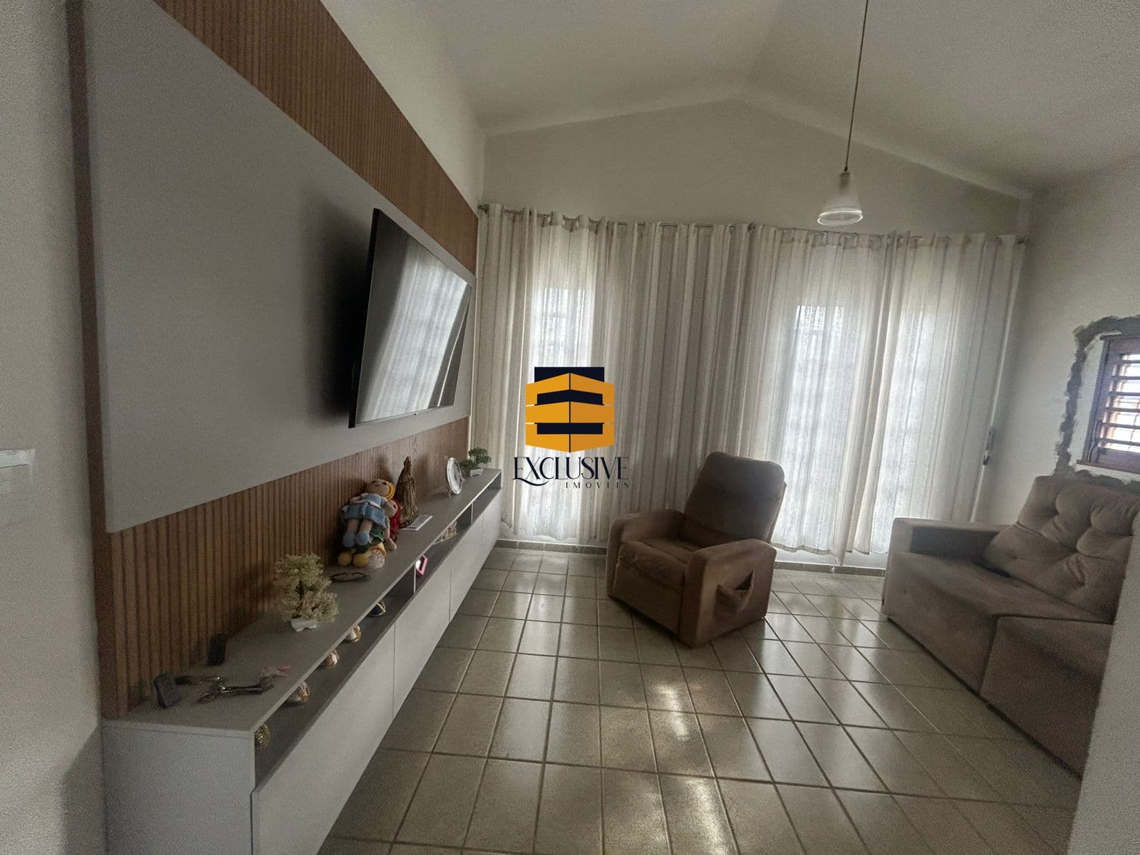 Casa com 3 Quartos e Quintal Amplo à Venda no Anatólia | João Pessoa/PB