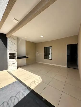 Casa 3 Quartos com Área Gourmet e Quintal Amplo – Setor Maysa