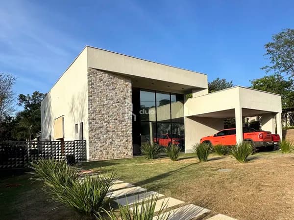 Oportunidade! Casa Moderna Térrea em Lote de Esquina