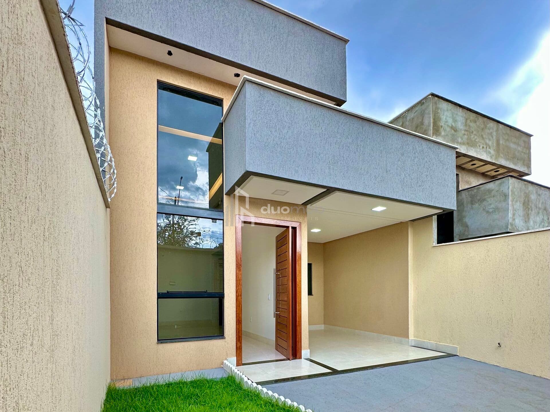 Casa 3 Quartos Com Quintal Park Solar | Portal Shopping | Goiânia