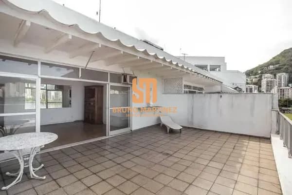 Cobertura Linear na Borges de Medeiros, terração, vaga de garagem possibilidades, 1 vaga de garagem