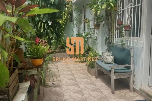 Casa de Vila em Botafogo | 180m² | 6 Quartos | Quintal | Churrasqueira | Vaga | Airbnb