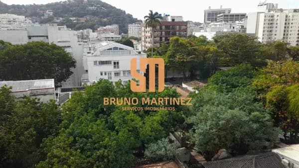 Ao lado do metrô, prédio recuado, fundos, vista livre e silencioso silencioso, 1 vaga