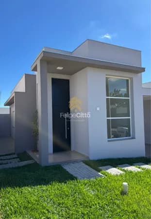 Casa no loteamento Porto Rico