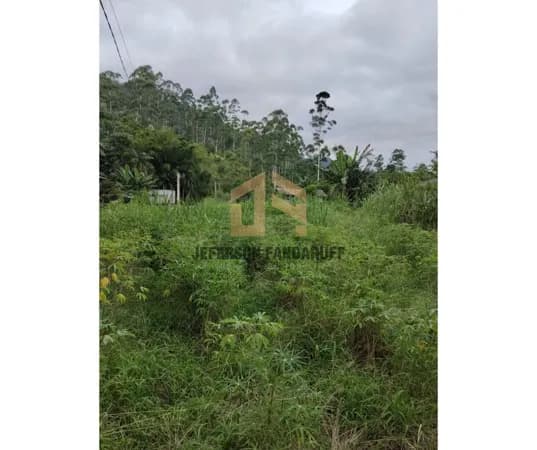 TERRENO À VENDA — TRANQUILIDADE E CONTATO COM A NATUREZA