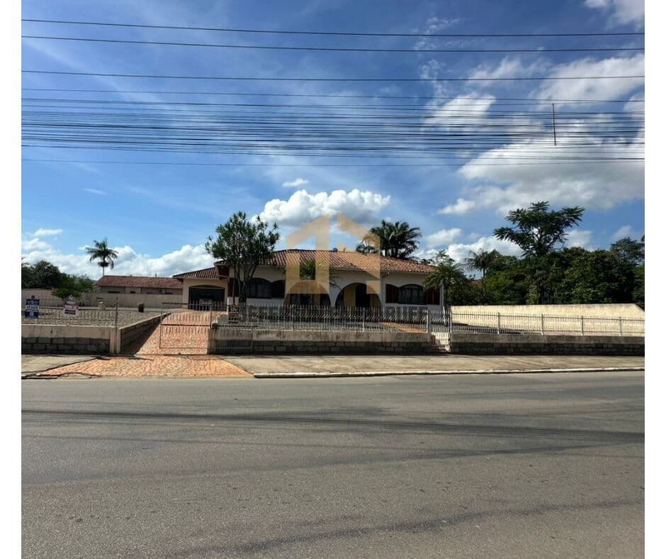 🏡 CASA À VENDA – CENTRO DE CANELINHA
