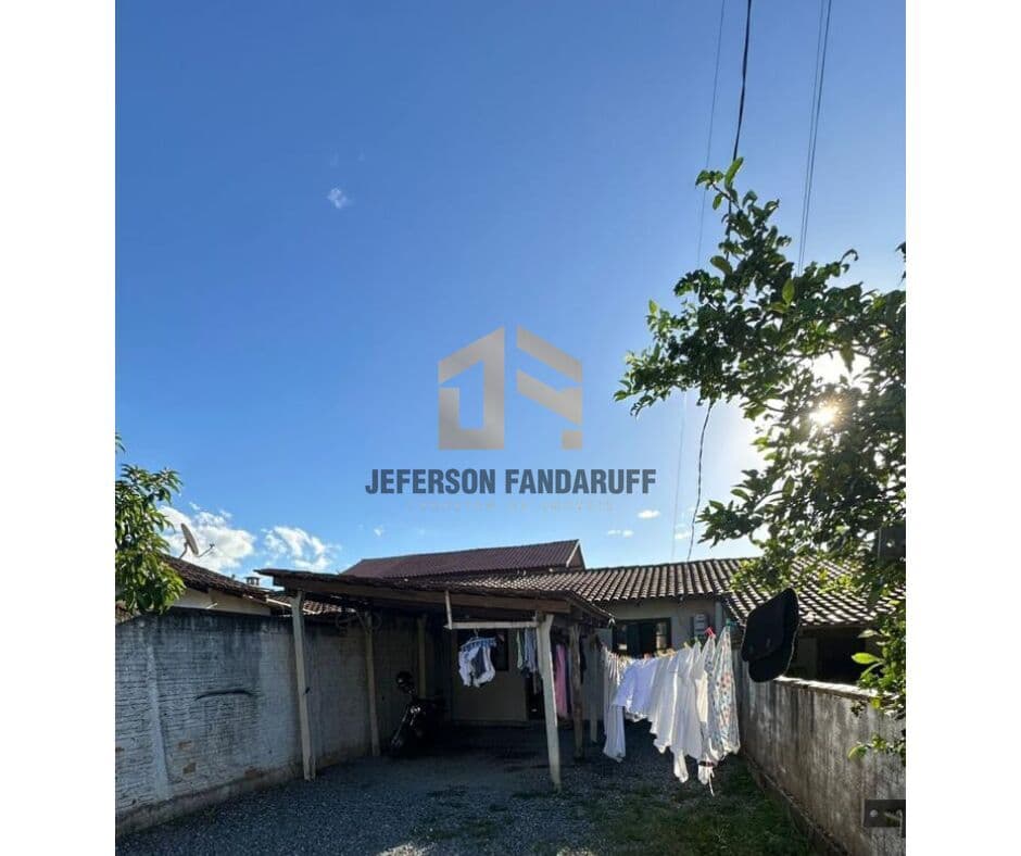 🏡 CASA À VENDA – RIBANCEIRA DO SUL