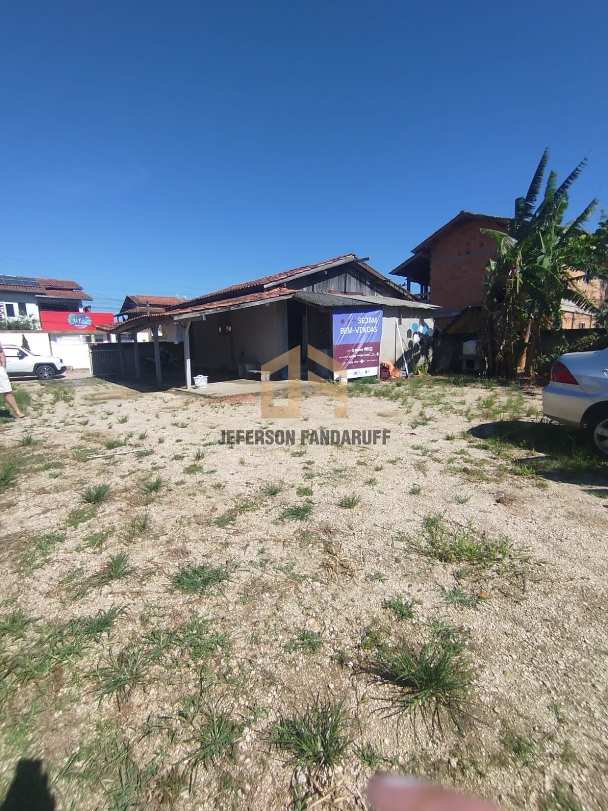 Casa de Madeira à Venda Ribanceira do Sul