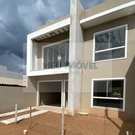 Sobrado em Condomínio em Conjunto Águas Claras, Campo Largo/PR
